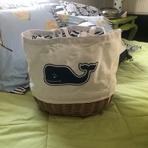 NWT vineyard vines for target picnic tote